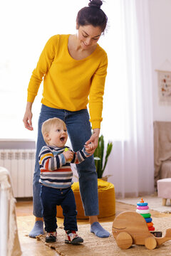Emotional reaction babysitter support walk bedroom feeling surprised