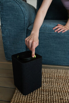Switch on the smart speaker at home 