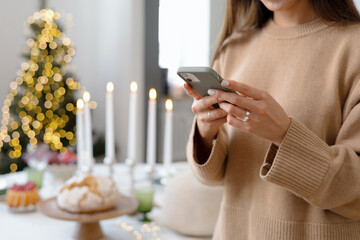 Online Christmas Shopping: Woman's Festive Gift Hunt