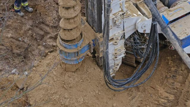 Oil and Gas Mining Construction Company Industrial Heavy Duty Drilling Pile Driver Machine