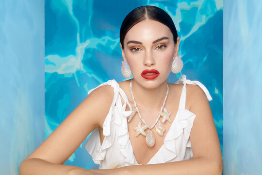 Jewelry and portrait 