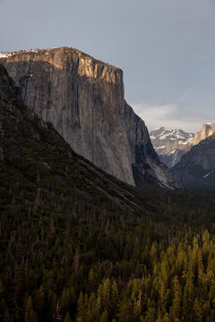 El Capitan and Hald Dome in Yosemite 