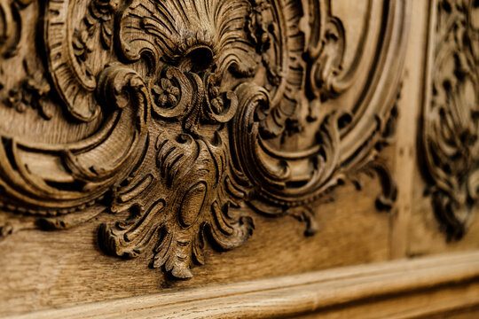 Wooden carved wall