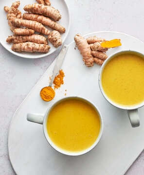 Turmeric and ginger spiced latte 