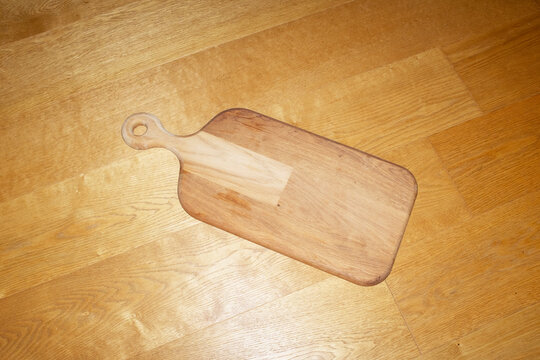 Wooden cutting board / chopping board with hard direct flashlight