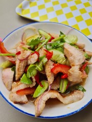 Spicy Grilled Pork Salad