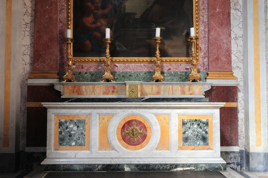 Sacre Stimmate di San Francesco Church Altar with Candle Holders in Rome, Italy