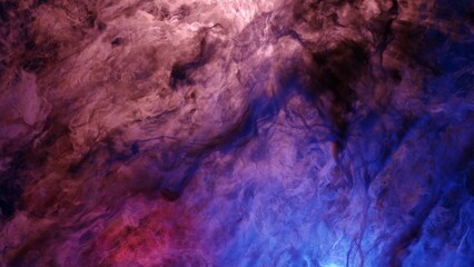 幻想的な光に照らされた青い煙