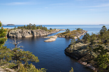 The coast of Lake Ladoga - obrazy, fototapety, plakaty