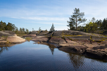 The coast of Lake Ladoga - 759552502