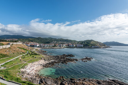 Baiona vista desde la fortaleza de Monterreal (Galicia, Espa&ntilde;a)