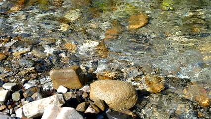 田舎を流れる清流