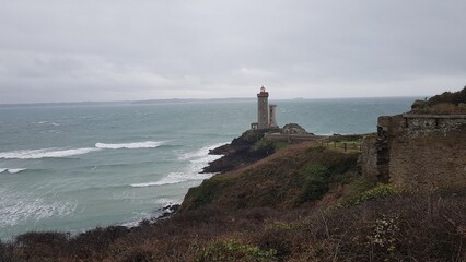 Fototapeta na wymiar Phare du PETIT-MINOU ( Finistère )