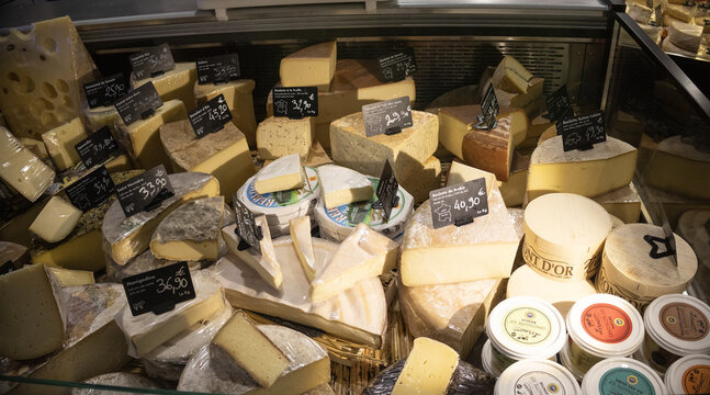 vitrine du fromager