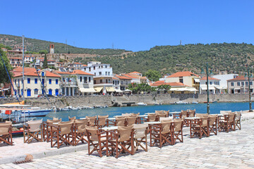 Grèce ville et port de Nafpaktos