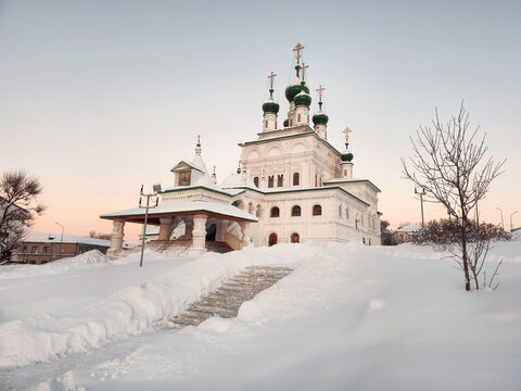 snow around the Holy Trinity Cathedral Solikamsk (Russia)