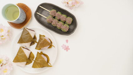 桜と春の和菓子イメージ｜桜餅と草団子と緑茶