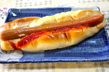 ソーセージのパン