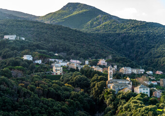 Panorama de Pino sur les pentes du cap Corse, France