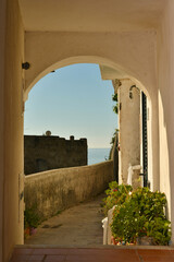 Obraz premium A characteristic narrow street in the villages of the Amalfi coast in Italy.