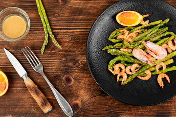 Asparagus stir fried with shrimp.