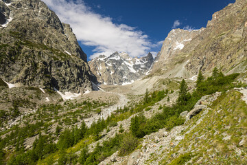 Fototapeta na wymiar A valley made by an alpine glacier
