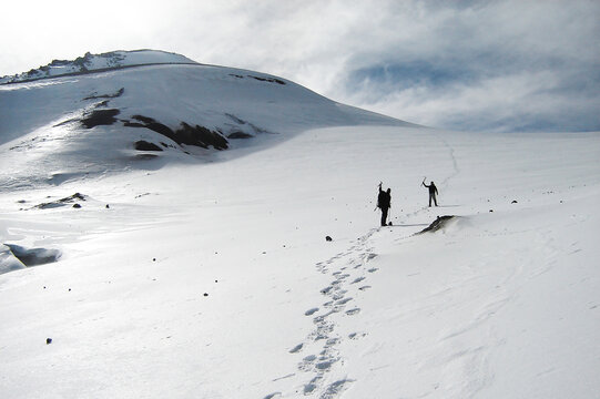 Subiendo hacia la cumbre del Volc&aacute;n Chillan, Chile