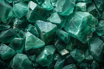 Keuken spatwand met foto Top view of emerald green gemstones © Tetiana Kasatkina