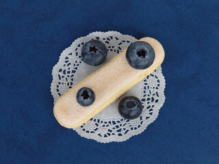 Dessert mit Löffelbiskuits