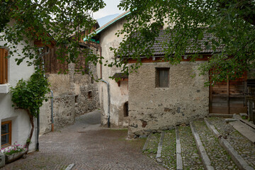 Fototapeta na wymiar View of the old village of Glurns in South Tyrol