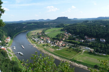 Blick auf die Elbe von der Bastei Basteifelsen in der Sächsischen Schweiz