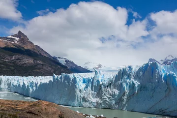 Gordijnen Glacier in Argentina © Galyna Andrushko