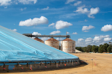 Grain bunker and silos © Brent
