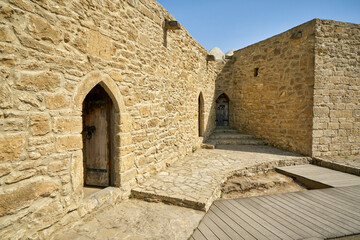 Fototapeta na wymiar Old walls at the fire temple of Baku Ateshgah