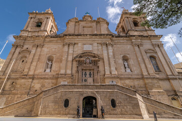 The facade of the Collegiate Church of Saint Lawrence, Vittoriosa, Malta - obrazy, fototapety, plakaty