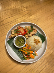 Rice with crispy chicken green chili.