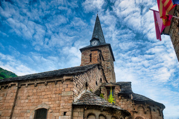 Fototapeta premium Bosost is a Spanish municipality located in the western part of the Aran Valley region, in the province of Lérida, autonomous community of Catalonia. It borders with Lés, Las Bordas, Vilamós 