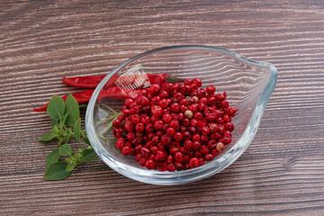 Red pepper seeds in the bowl