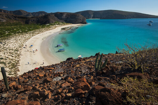 Baja California Sur famous beach balandra travel destination trekking and snorkelling near la paz 