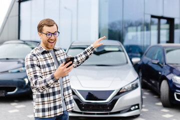 The man showing the purchased car via video link over the phone