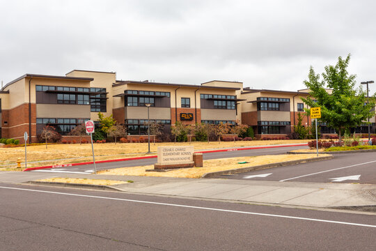 Cesar Chaves Elementary School contemporary design building exterior in Salem, Oregon