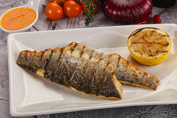Grilled seabass fillet with lemon