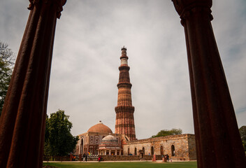 Qutab Minar complex dynamic clear sky