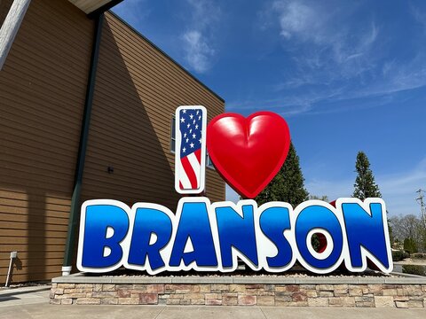 I Heart Branson Sign