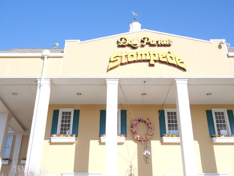 Dolly Parton's Dixie Stampede in Branson