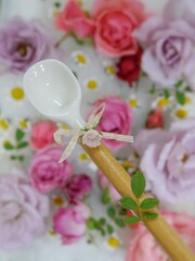 スプーンと薔薇