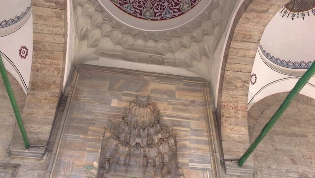 The exterior of Bey Gummis Mosque