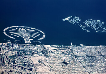 Palm Jumeirah und The World, Dubai, United Arab Emirates, West Asia.