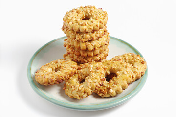 Cookies rings with nuts