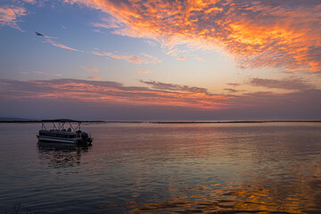 Fototapeta na wymiar Sunrise over keurboom lagoon
